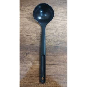 Tupperware Black Ladle 1816 U81